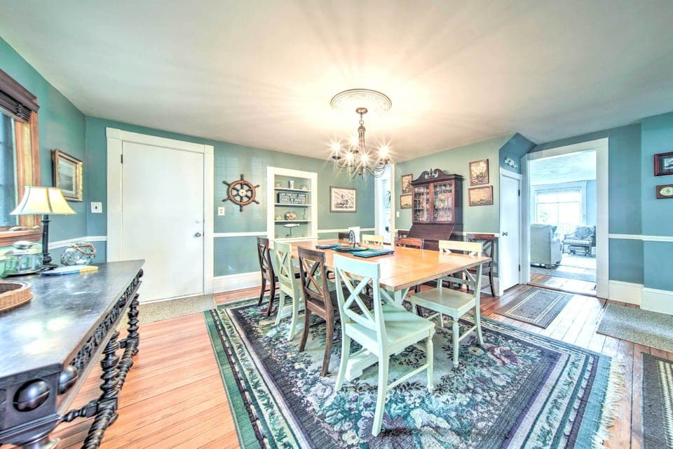 Dining Room | Dishware & Flatware