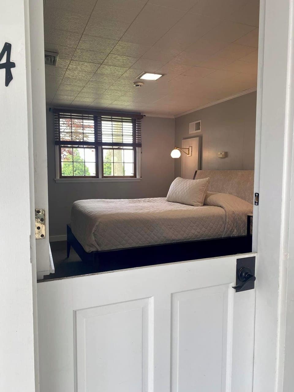 Welcome to Stable 1 at Millsite Lodge.