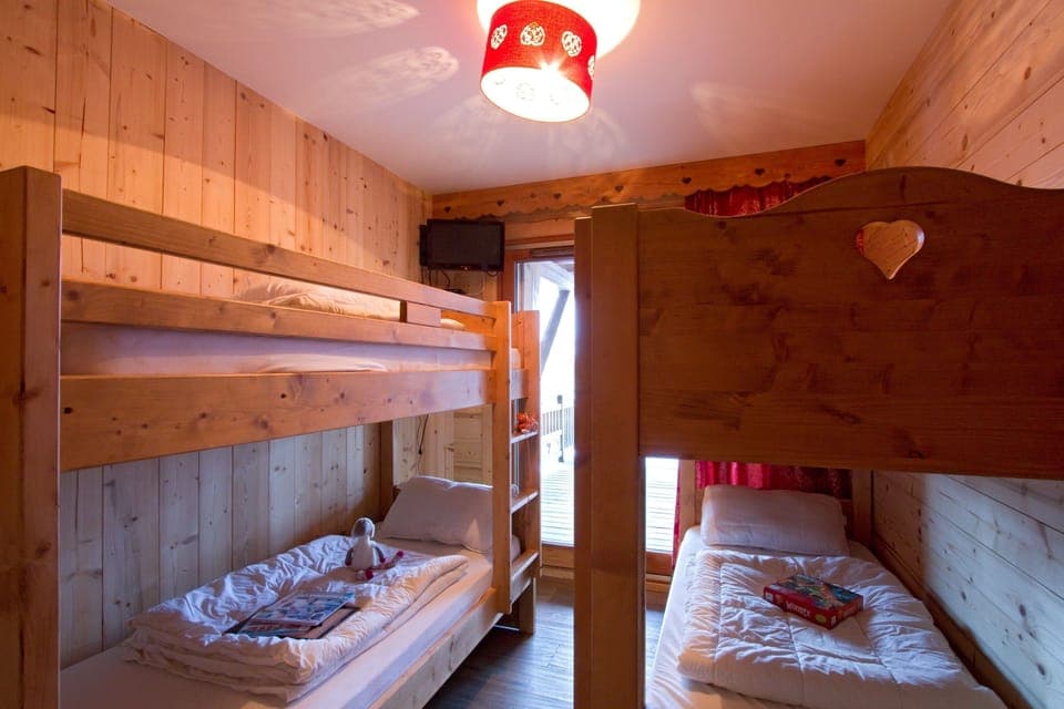 Fall asleep in our cozy bedroom, which has 2 sets of Bunk beds.