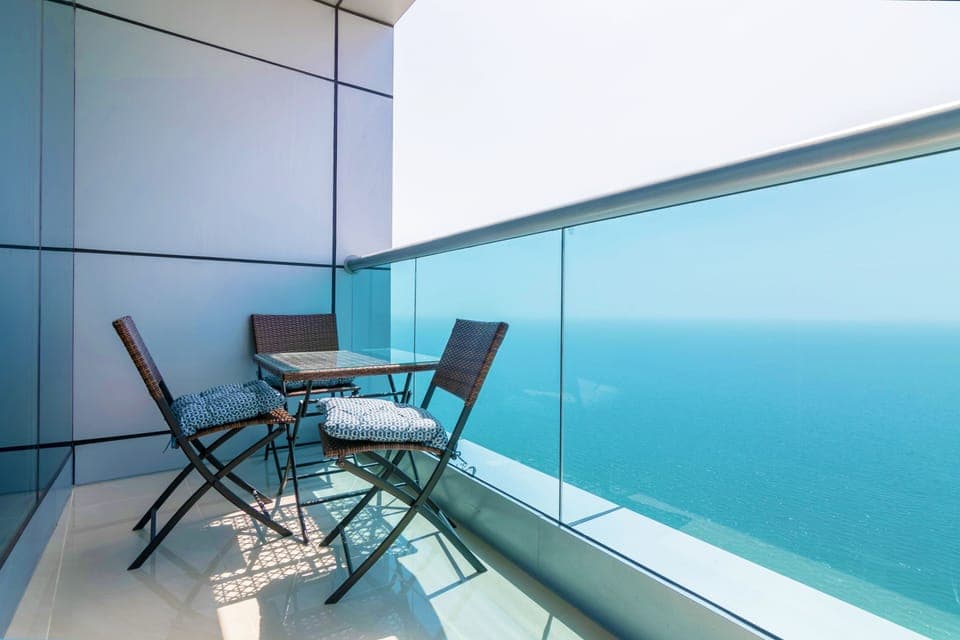 Balcony with full sea view