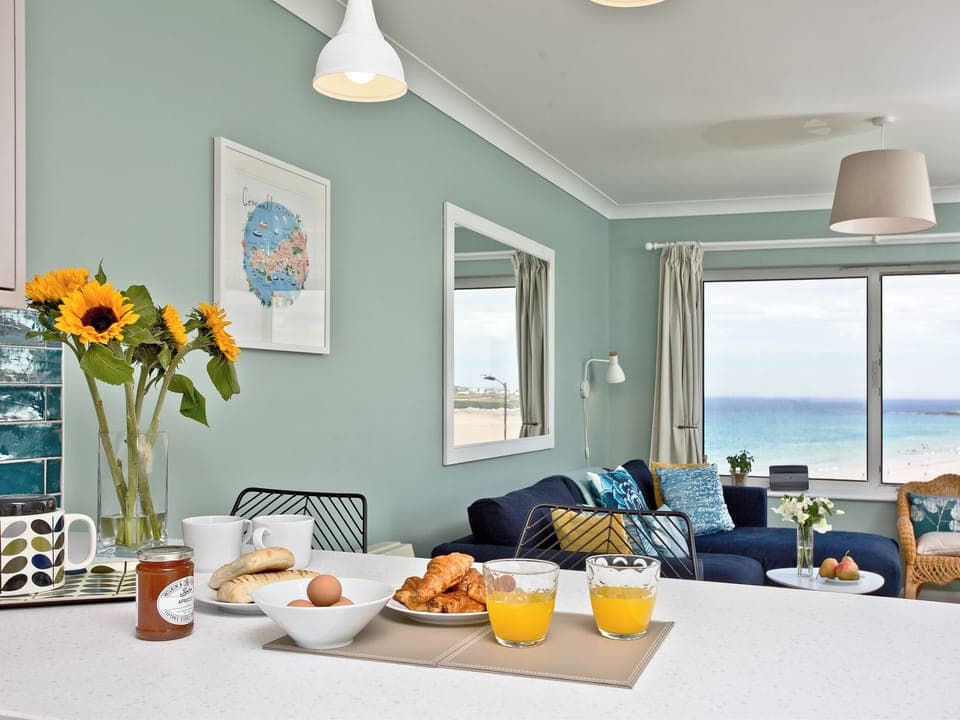 Open plan living space | 8 Waters Edge - Waters Edge, Newquay