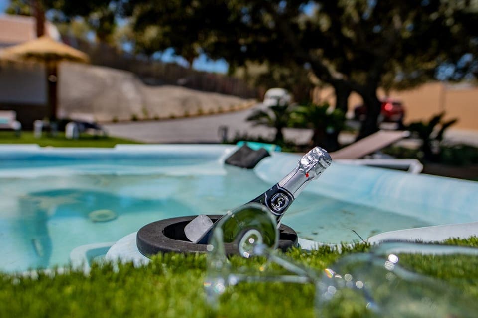 Enjoy the jacuzzi of this villa in Alhaurín el Grande