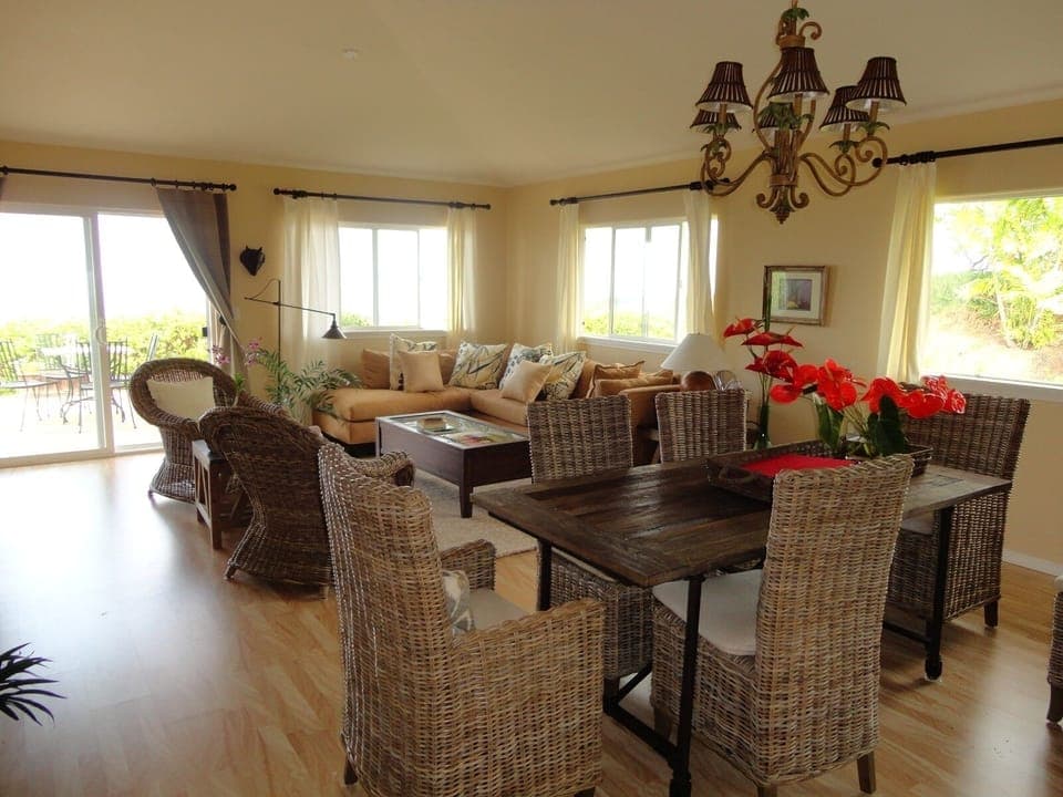 Elegant great room with tropical decor