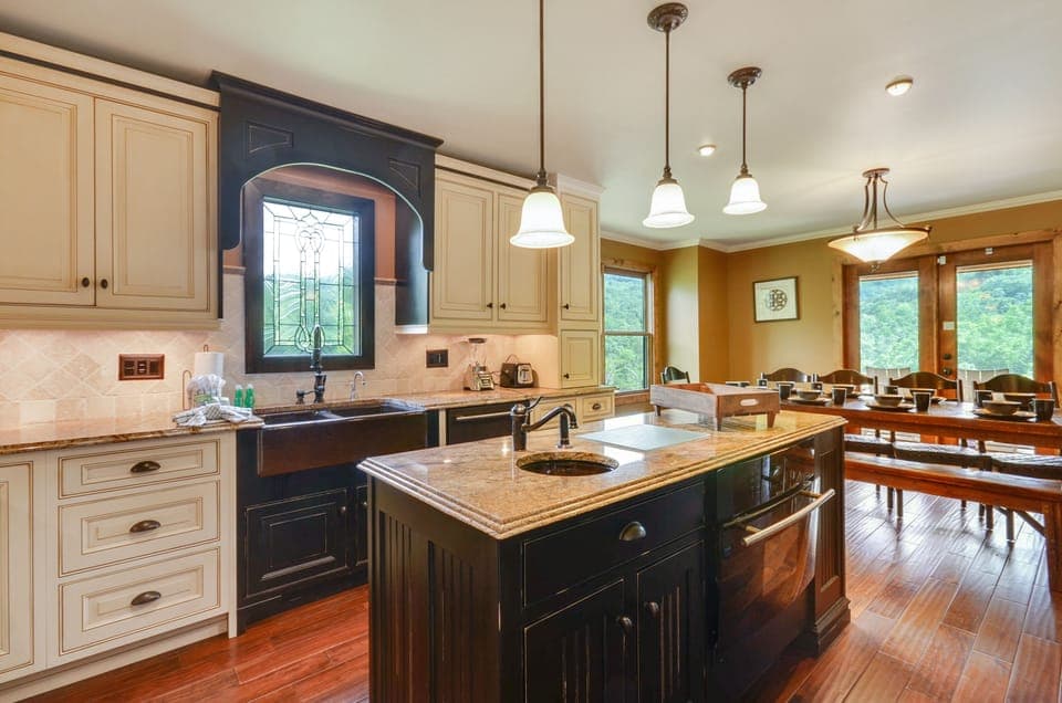 Main Level-Kitchen