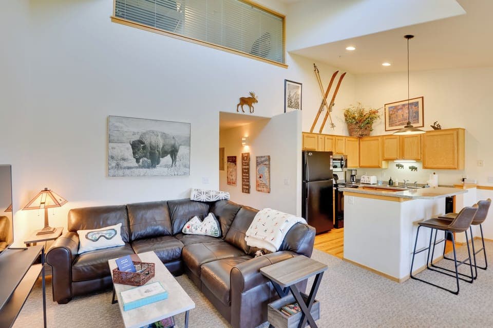Silverthorne Vacation Rental | 3BR | 3BA | Stairs Required | 1,350 Sq Ft