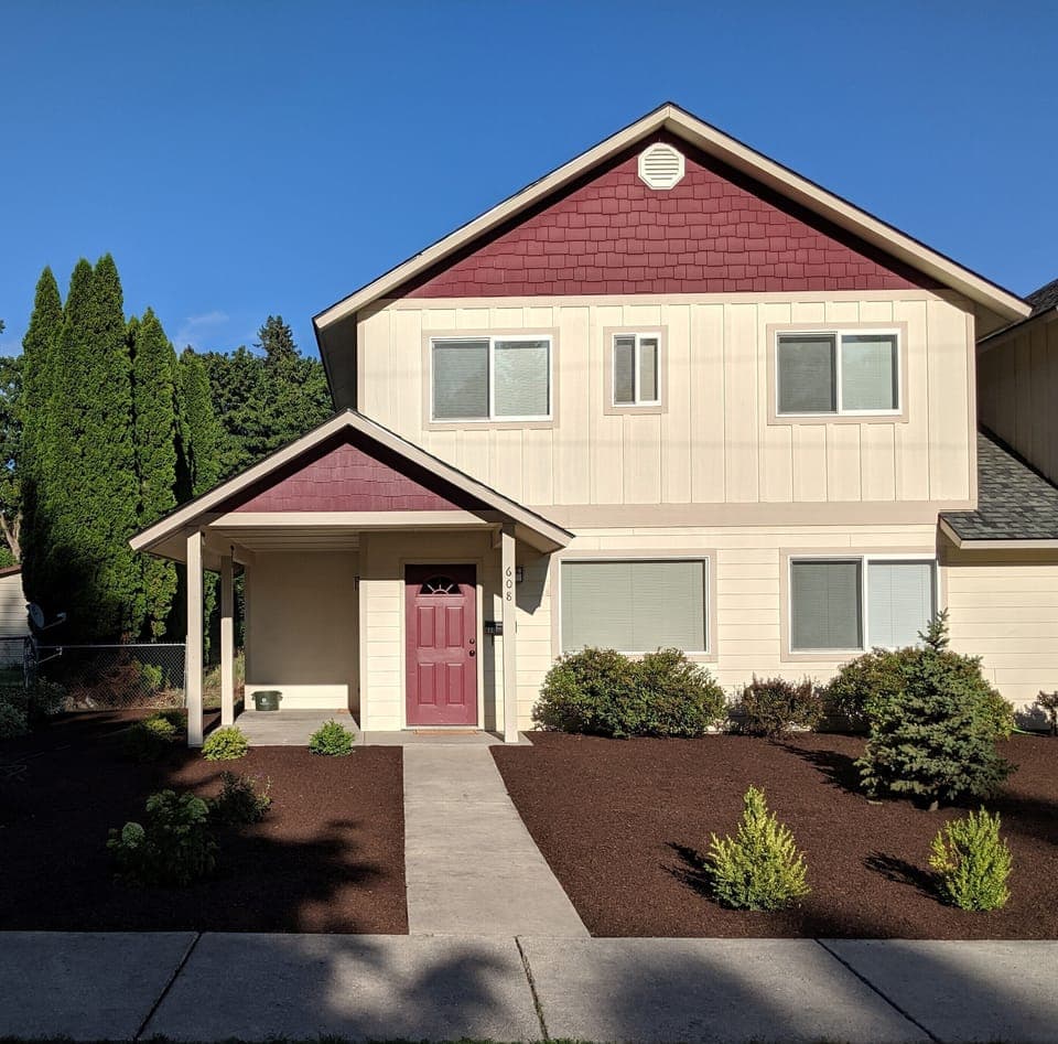 Frankies Place, 608 Ruth