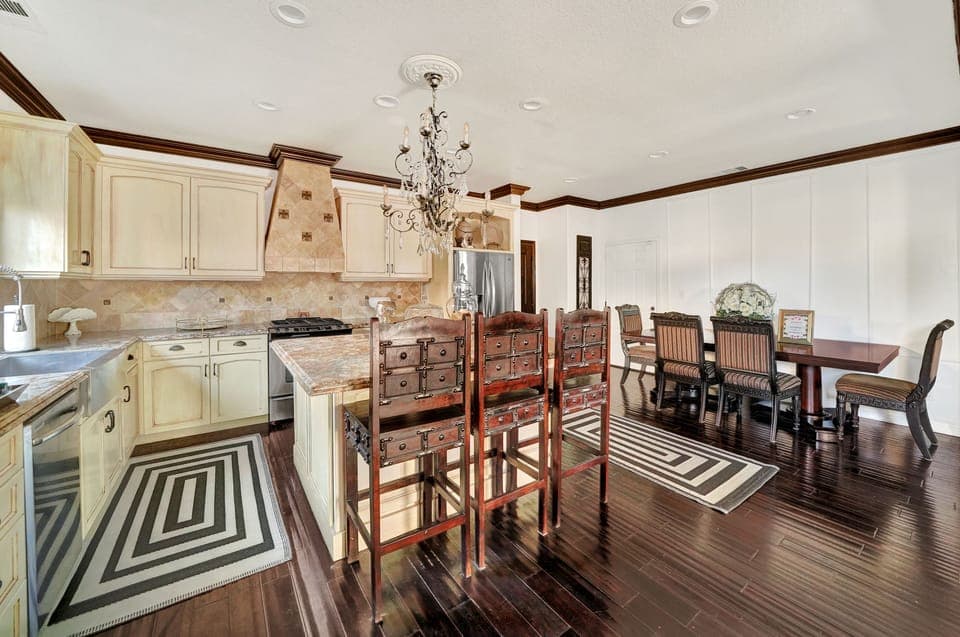 Private kitchen