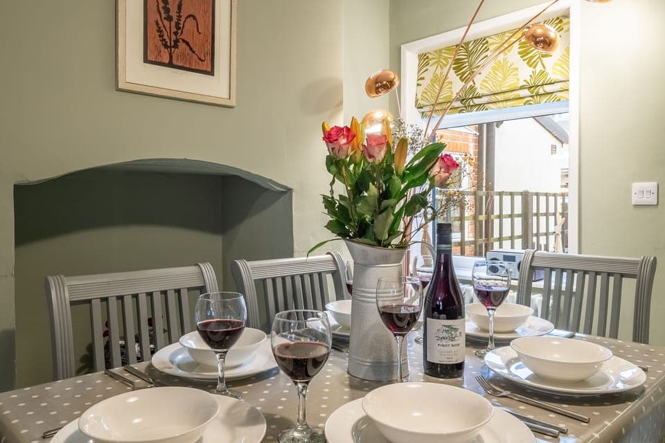 Ground floor: Dining area