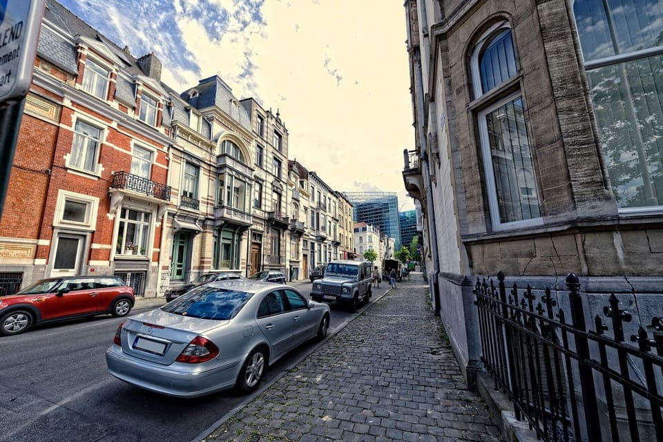 Neighborhoods / Street View