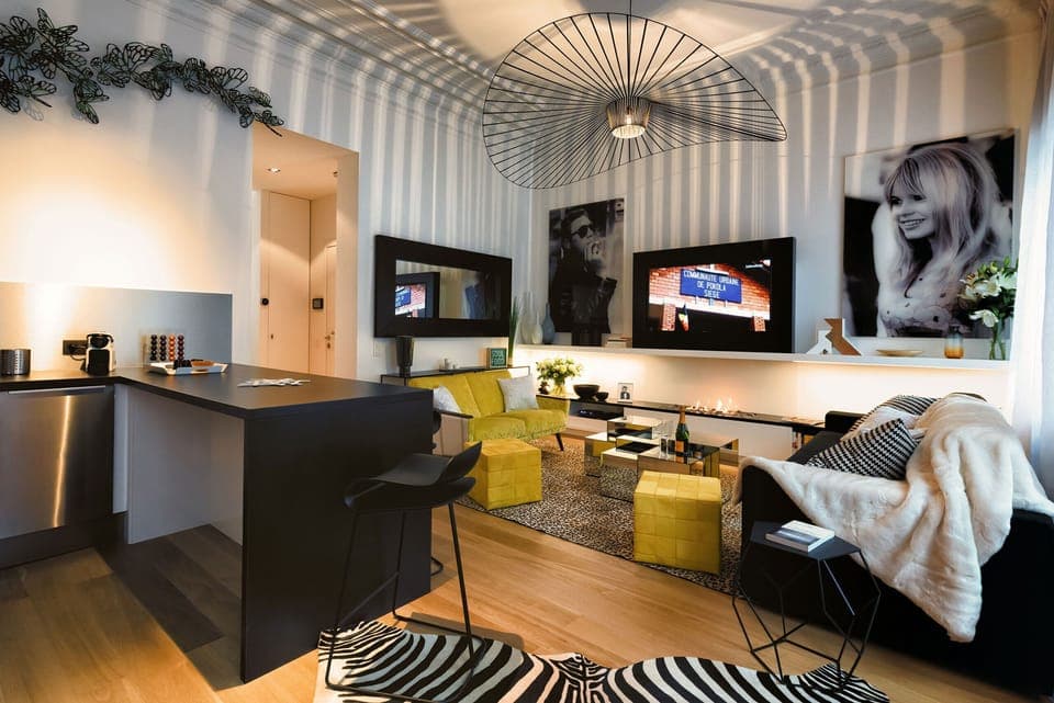 Living Room with High Quality Sofa Bed