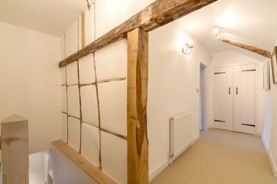 First floor: Landing with exposed beams