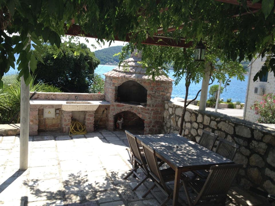 Seaside Front Garden with Barbeque and Dining Area
