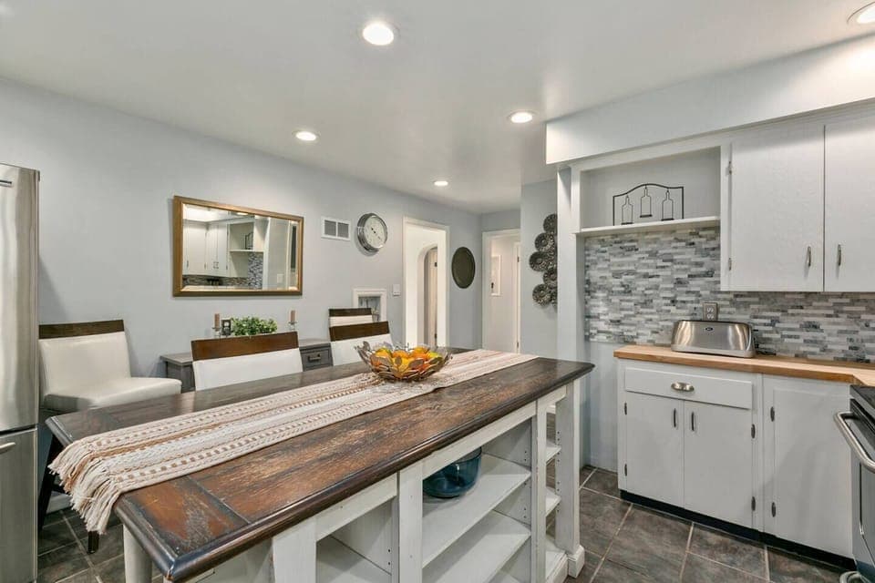 Plenty of room to prep your food!