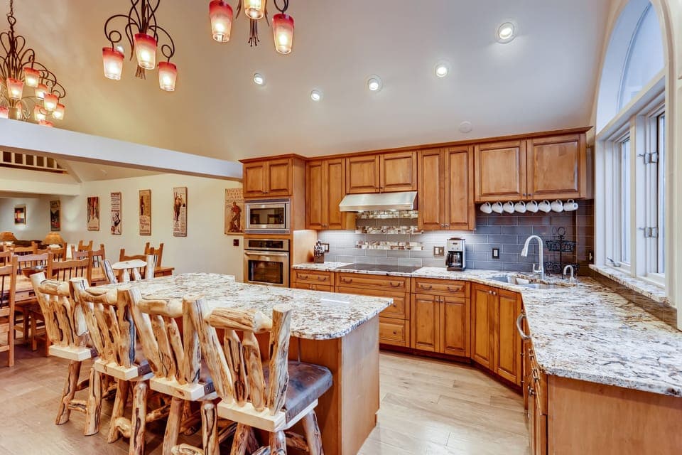 Large kitchen ready to feed your crew