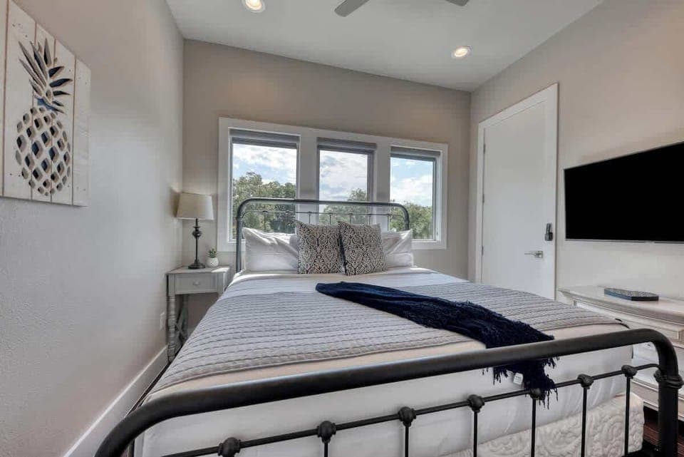 3rd Floor Guest Bedroom Left Unit