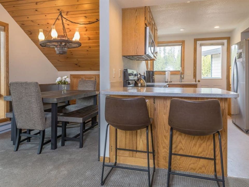 Have dinner together | Main Level