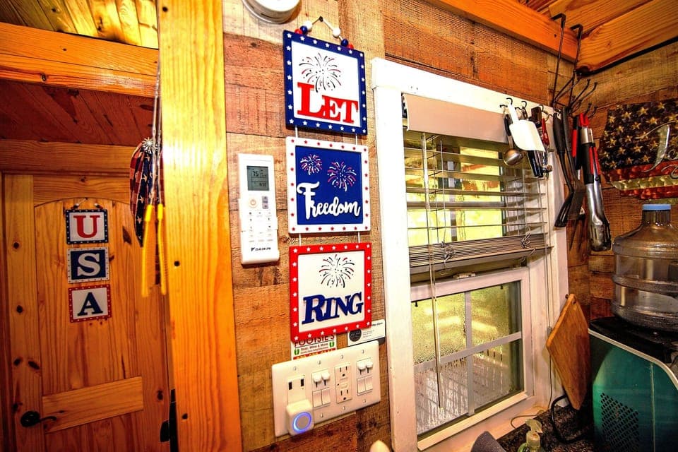 Patriotic theme decor