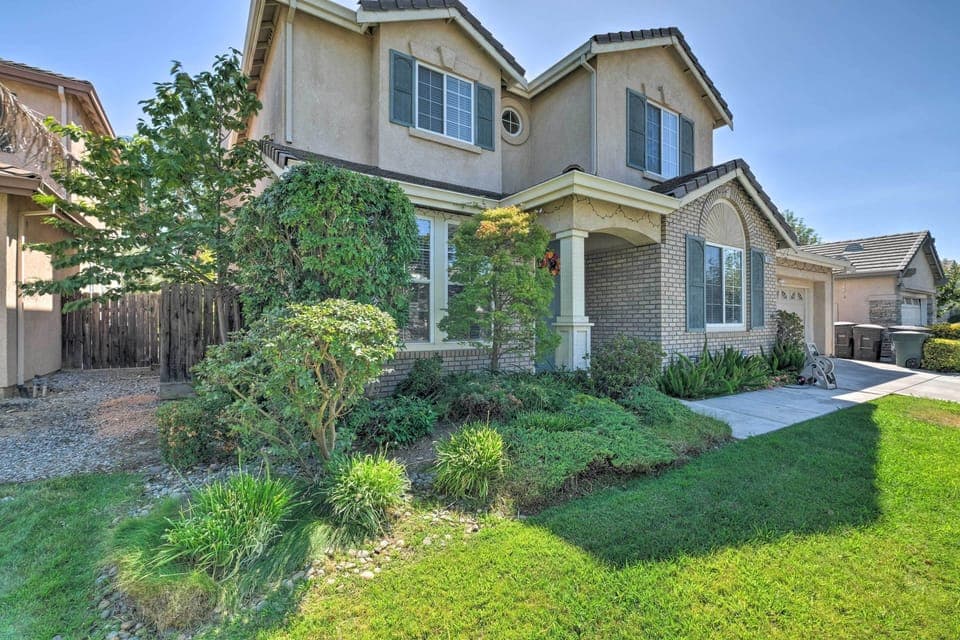 Perfect for family gatherings, this 5-bedroom, 3-bathroom home will sleep 12