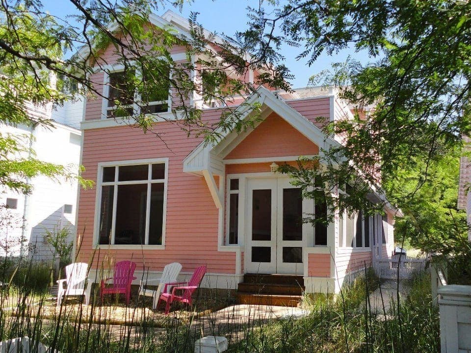 Welcome To Getaway - Exterior view