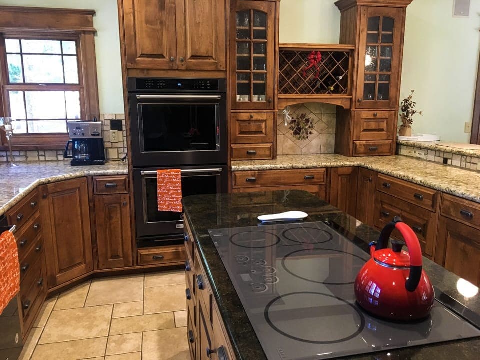 Gourmet kitchen 