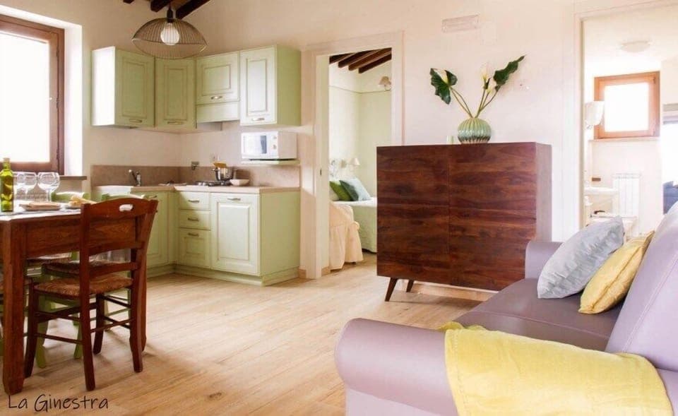 59eefc4a-4dd9-44f6-b1f5-b25193809863