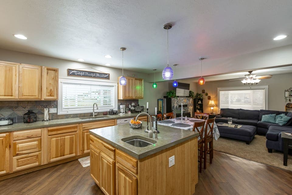 Fun and spacious kitchen!