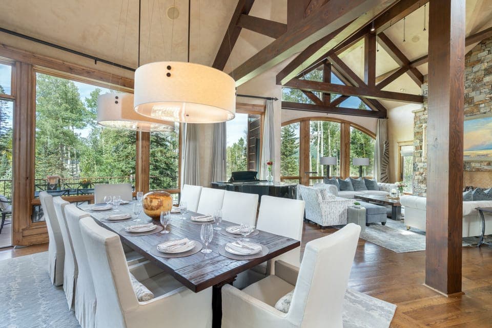 7-mountain-village-pinnacle-dining-living.jpg