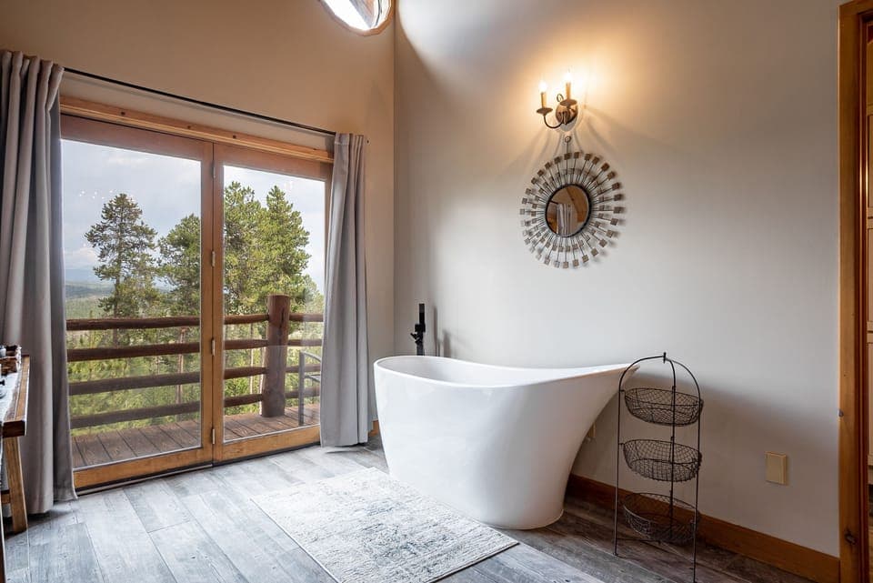 Tub in Master #1