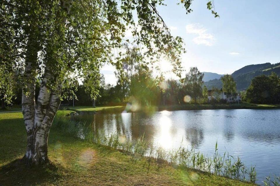 Region [summer] (>5 km)