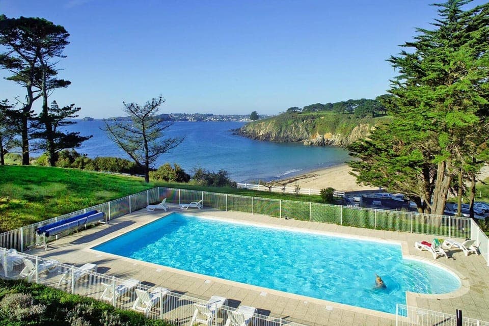 Holiday Home Swimming Pool