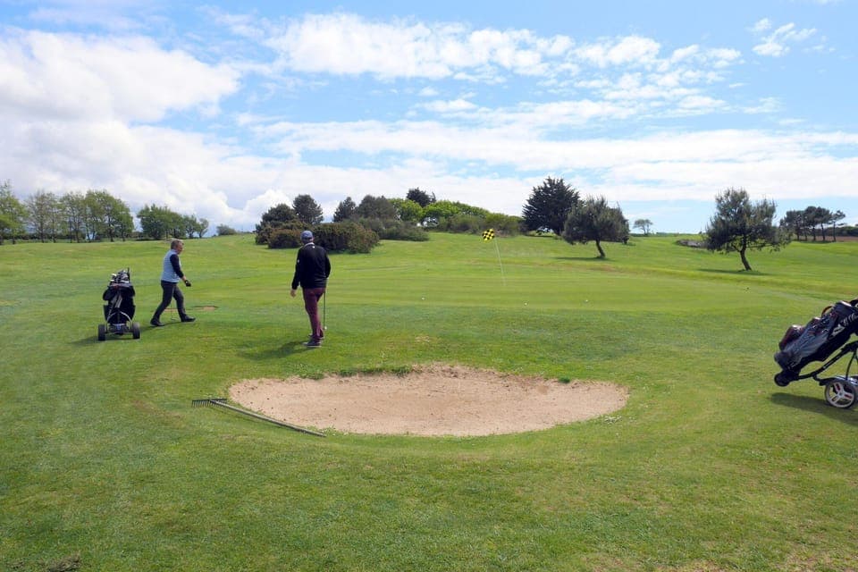 Surroundings [summer] (1-5 km)