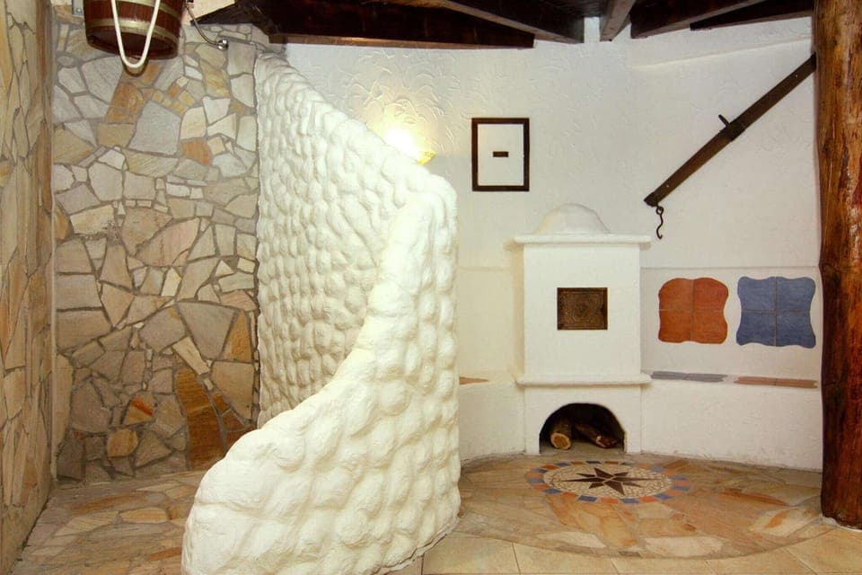 Entrance / Reception