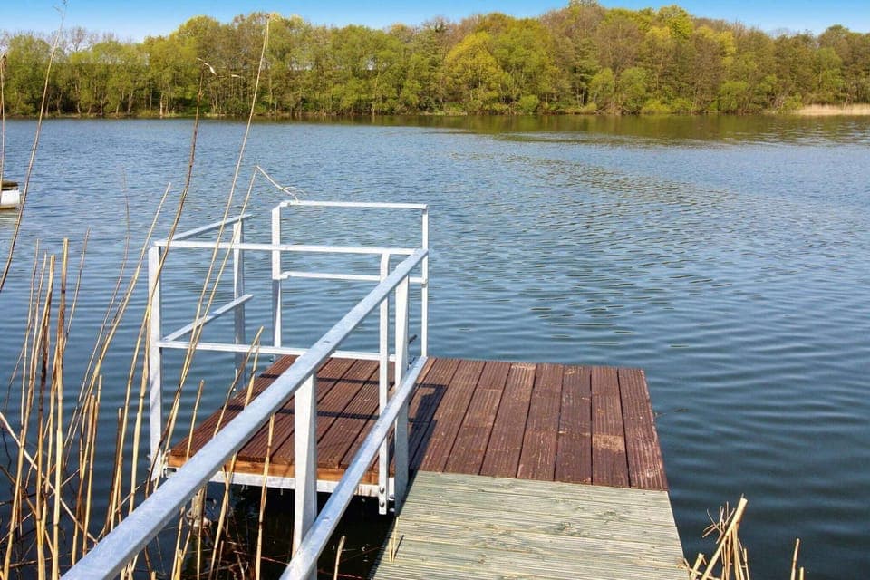 Surroundings [summer] (1-5 km)