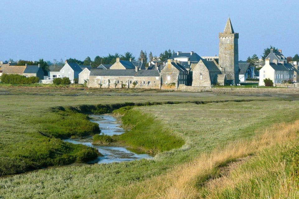 Immediate Surroundings [summer] (<1 km)