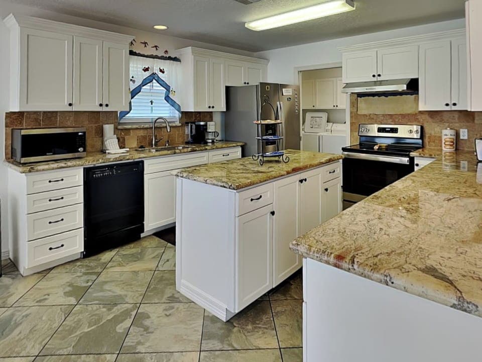 Full Kitchen - Dishwasher - Second Floor