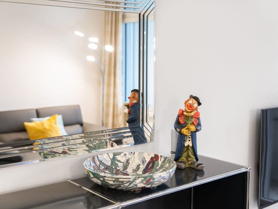 Interior Design, Art, Countertop, Room, Cabinetry, Kitchen, Flooring, Event