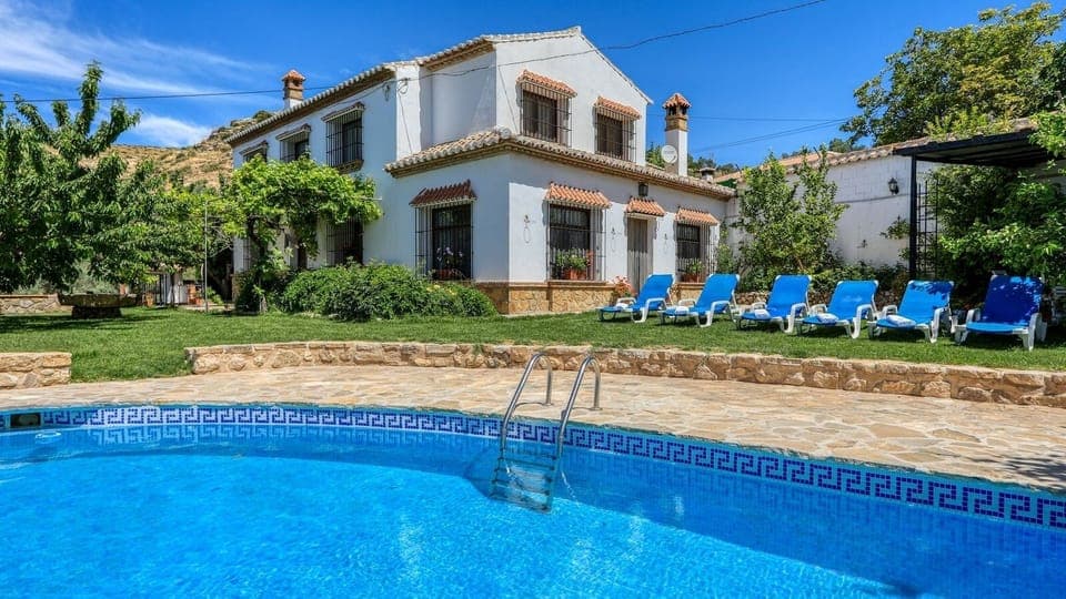 Almendros Antequera - Los Nogales by Ruralidays