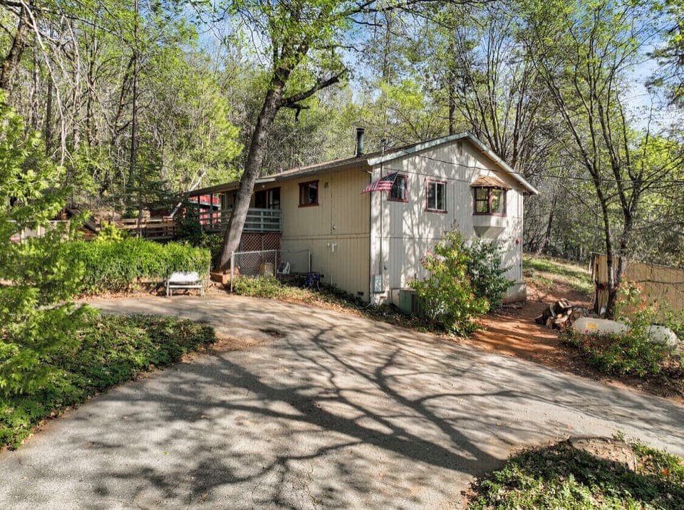 Circular drive, upper ADA parking spot, lot parks up to 30 cars!