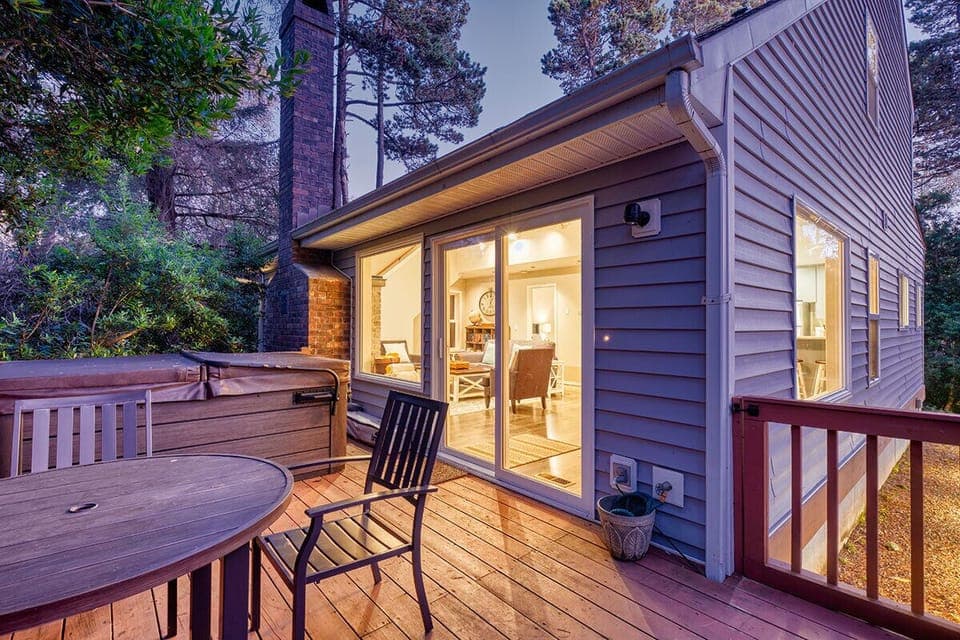 Enjoy an evening on the back deck, barbeque a wonderful meal, then hop in the jacuzzi to relax.