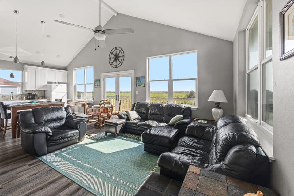 Large windows to enjoy the outdoors, even when you're indoors.