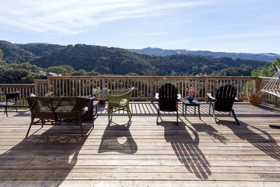 Private lower deck belonging to this suite. 