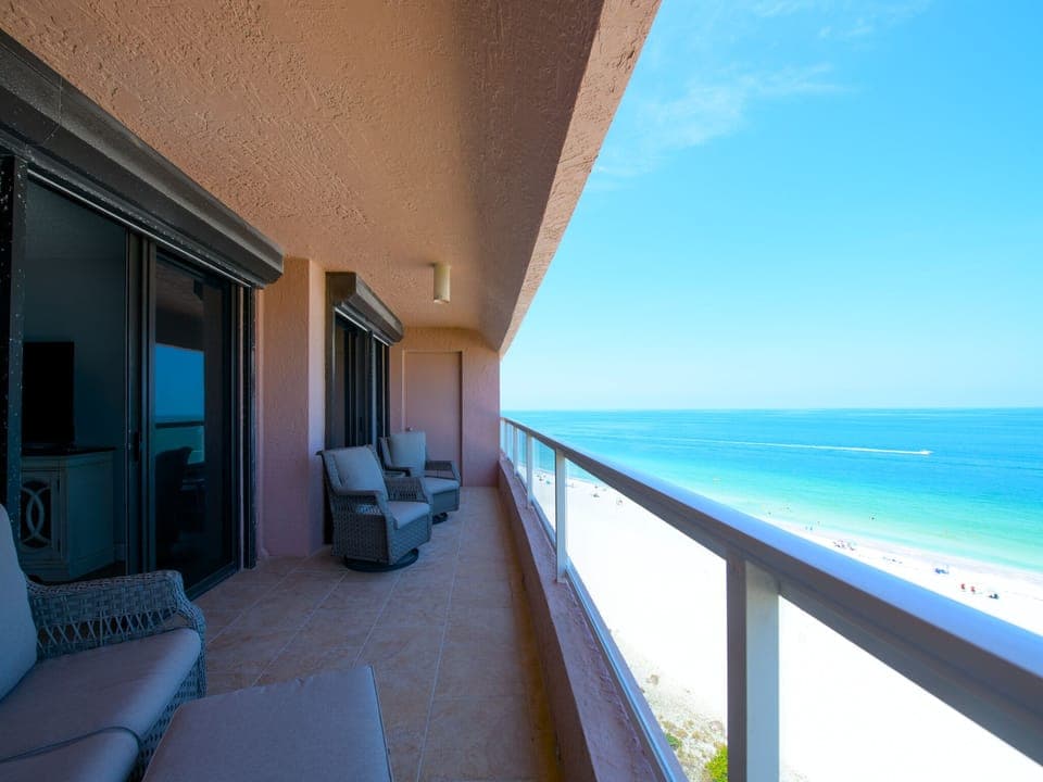 Amazing Beachfront 12th Floor View