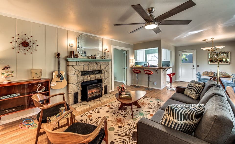 Retro-Chic and full of fun!