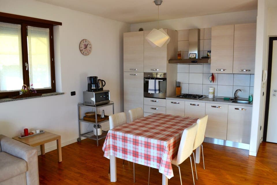 Kitchen and dining area
