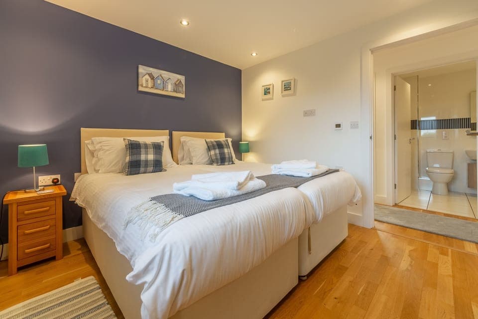 Morvah, St Agnes. Bedroom three, relax sleep deeply in a 6' super-king size bed