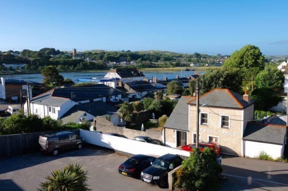 Copperhouse View, St Ives. Views from the living room to the estuary