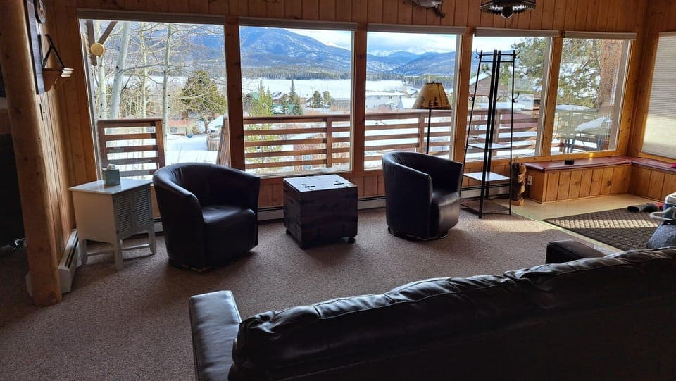 Viewing area 