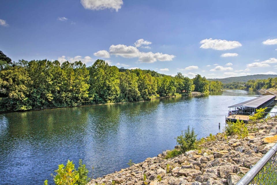 Parking | Reserved Parking Spot (1 Vehicle) | Community Parking (1 Vehicle)