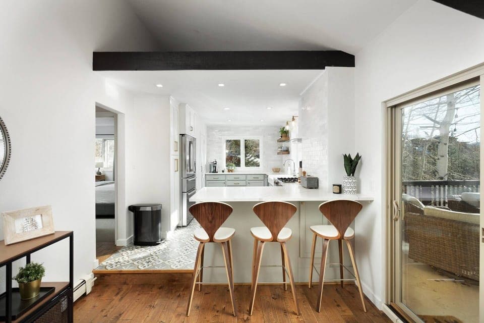Gather around the breakfast bar to plan your adventures for the day while enjoying breakfast made in this fully stocked kitchen.