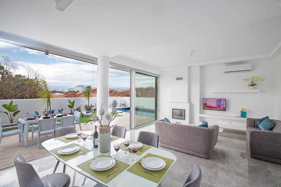 Open-Plan ground floor with Bi-Fold Patio Doors